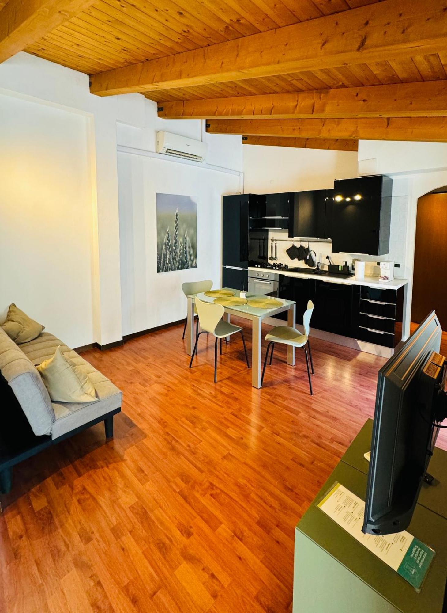 Crops City Stay Apartment 14 Trieszt Kültér fotó